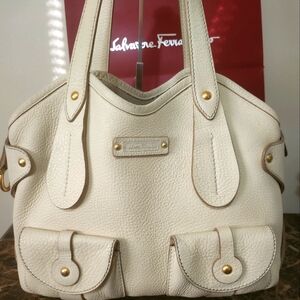 GUC Salvatore Ferragamo Pebble leather Satchel